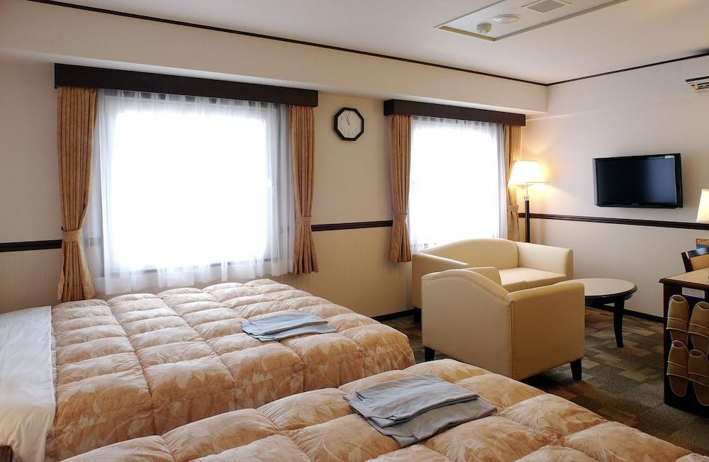 Toyoko Inn Kyoto Gojo Omiya Екстериор снимка